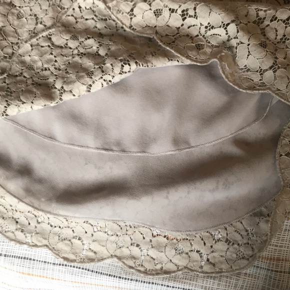 Aritzia Talula lace blouse - Picture 3 of 4